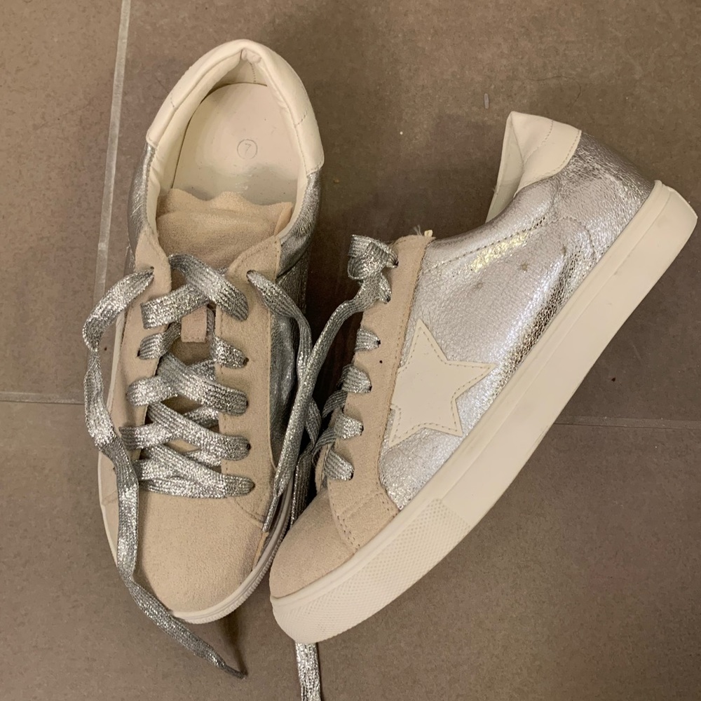 NEW white sneakers platform